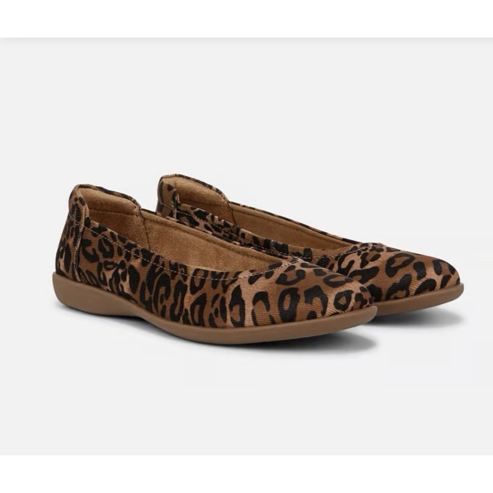Naturalizer Flexy Flat Leopard Size 9 NEW! Ballet Flat, Comfort